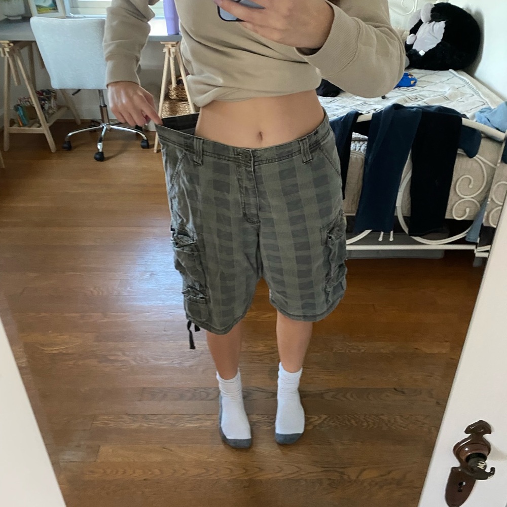 Lee’s cargo shorts vintage